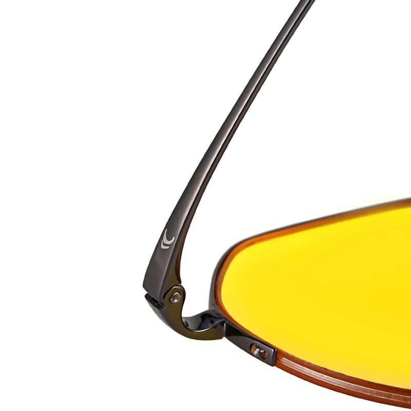 Detailansicht der flexiblen Metallbügel der Blaulichtschutzbrille LAUTA EASY90 in changierendem Bronze Metallic